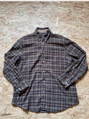 Men's Brown Retreat Plaid Long-Sleeve Button-Down Shirt
